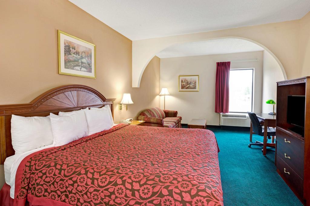 King Room - Disability Access/Non-Smoking