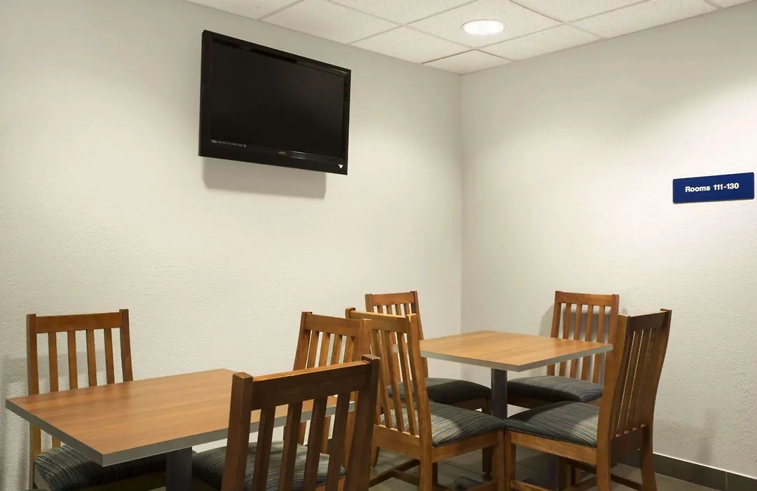 Microtel Inn By Wyndham Louisville East-1