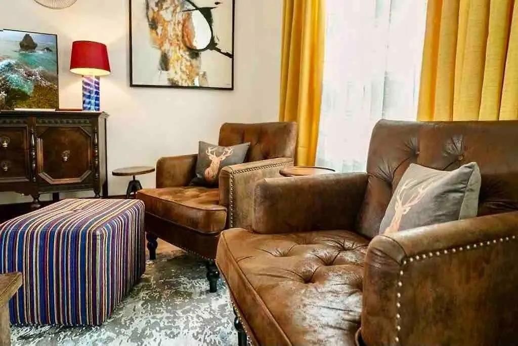 Highlands 3 Bedroom - Walk To Bars, Resturants-1
