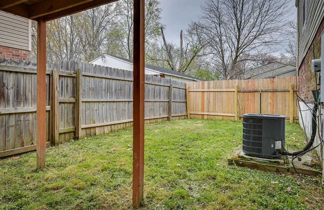 Louisville Home With Fenced Yard 10 Mi To Downtown!-1
