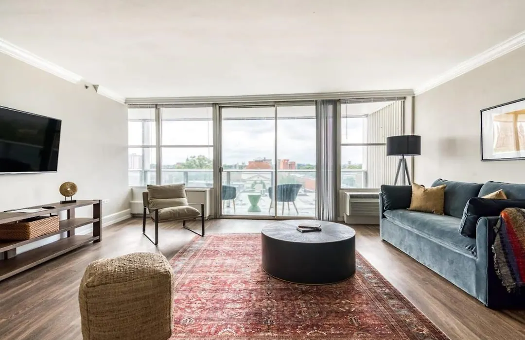 Cozysuites 800 Tower 2Br With Gym! 26-1