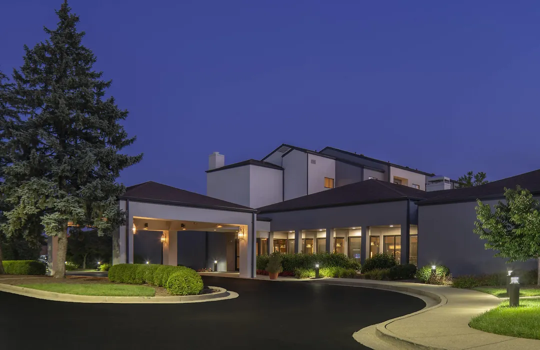 Courtyard By Marriott Louisville East-1