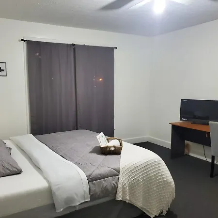 Private Room Near To Downtown Churchill Downs Uofl Airport &Kentucky Expo Center-3