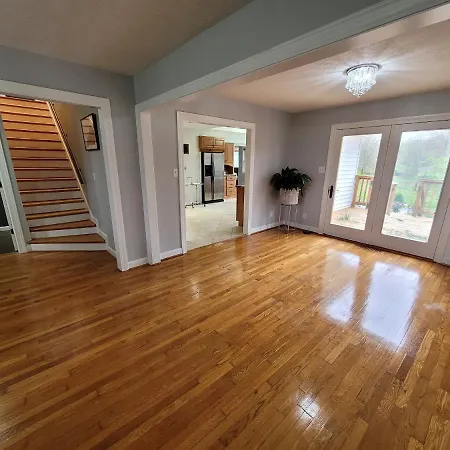 Peaceful+Large+Private 6 Bedroom Amazing Retreat.-2