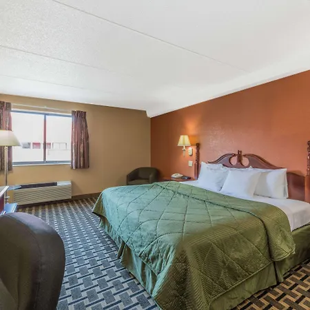 Days Inn By Wyndham Hurstbourne-3