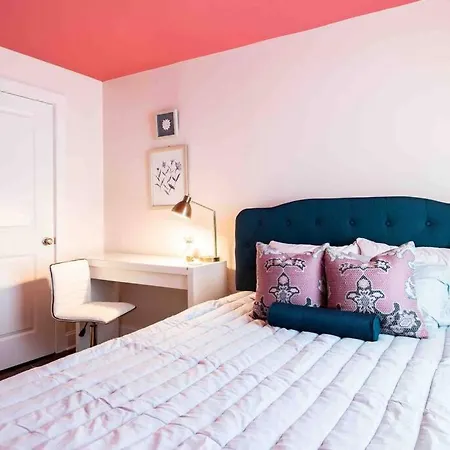 Blush And Bashful Germantown Two Bedroom Apartment-3