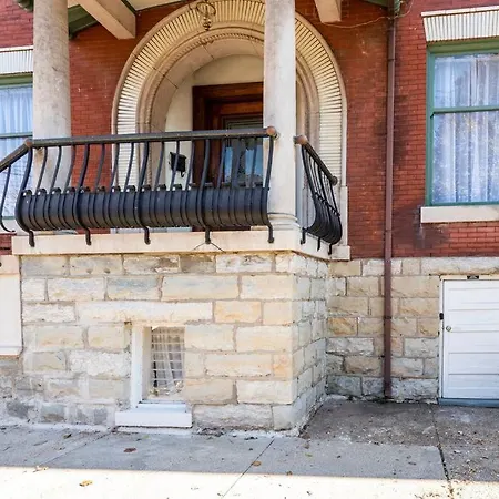 Spacious Castle House W/ Yard + Great Location!-2