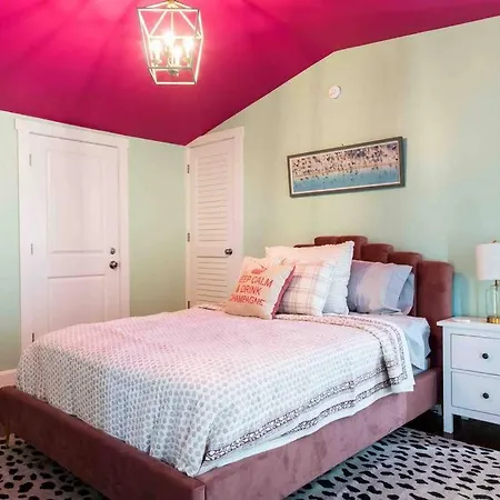 Juleps And Lilies Germantown 1 Bedroom Apartment **Free Parking**-3