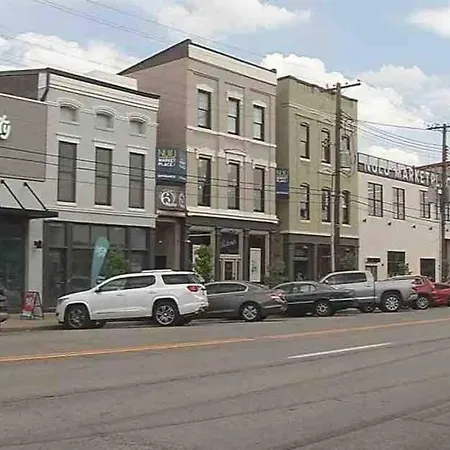 One Bedroom Apartment In Historic Nulu Property-2
