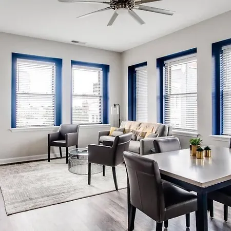2 Bd 2 B Natural Light Walkable Parking-2
