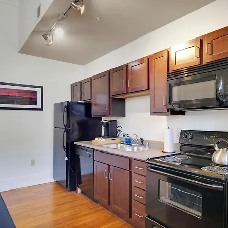 Apartment With King Bed In Downtown Louisville-3