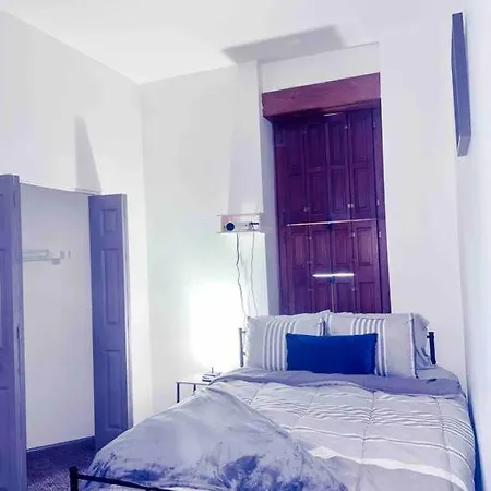 2Br Unit W/ Cinema Room In Nulu-3