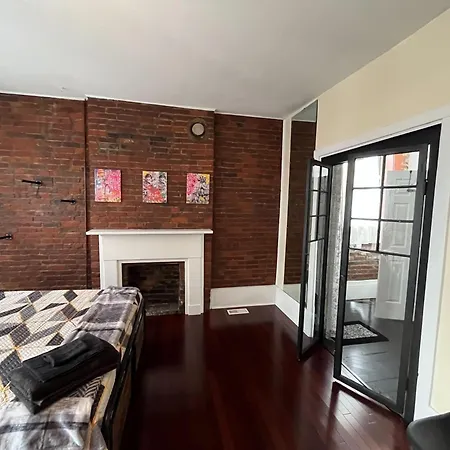 Downtown Loft Sleeps 16 - Pool Table Shuffleboard-3