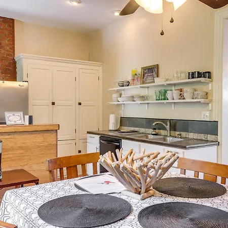 Pet Friendly Derby Week Retreat Less Than 2 Mi To Dtwn-3
