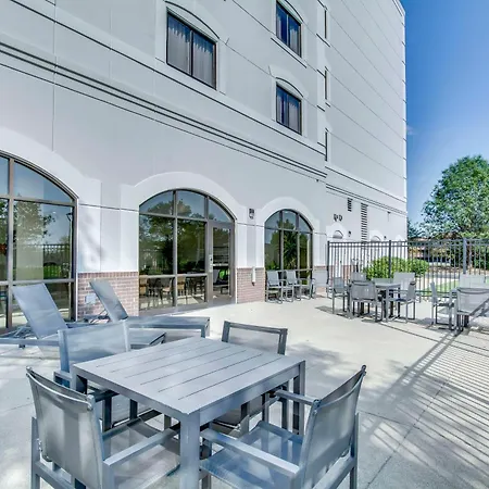 Embassy Suites By Hilton Louisville East-2