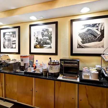 Hampton Inn Louisville Airport Fair/Expo Center-2