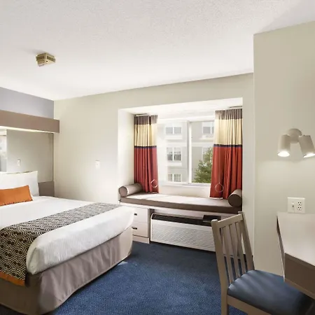 Microtel Inn By Wyndham Louisville East-3